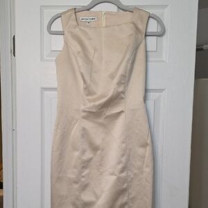 HANNA HARDY Elegant Beige Mini Dress